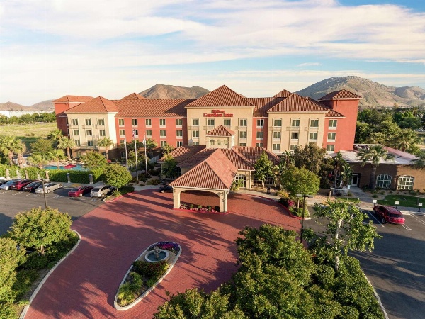 Hilton Garden Inn Fontana Main image